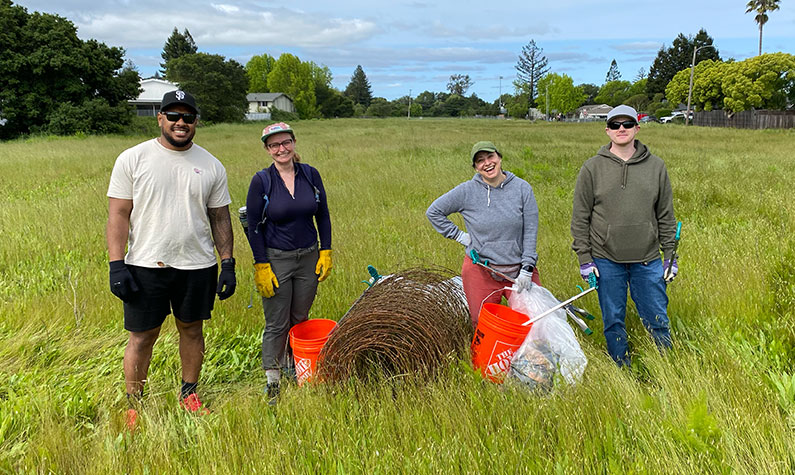 4 nursing students from the Santa Rosa Junior College volunteered on clean up day
